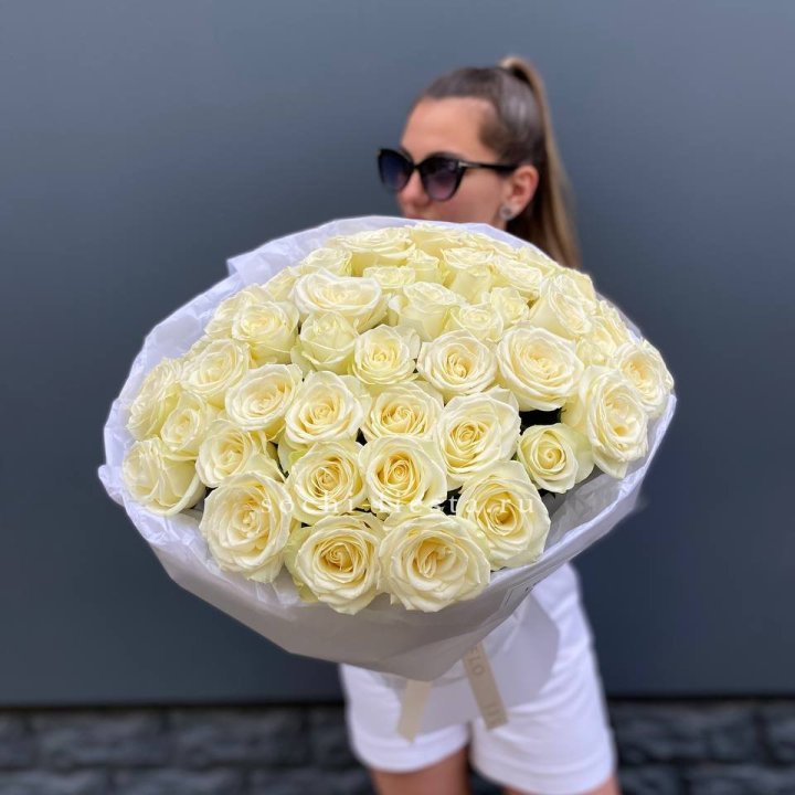 51 белая роза  в Грозные