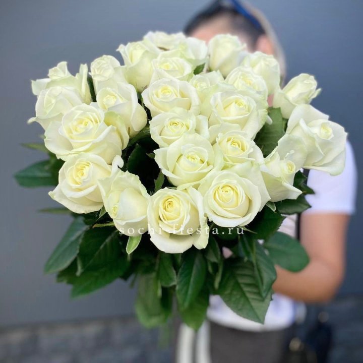 Голландские розы белые 25 в Грозные