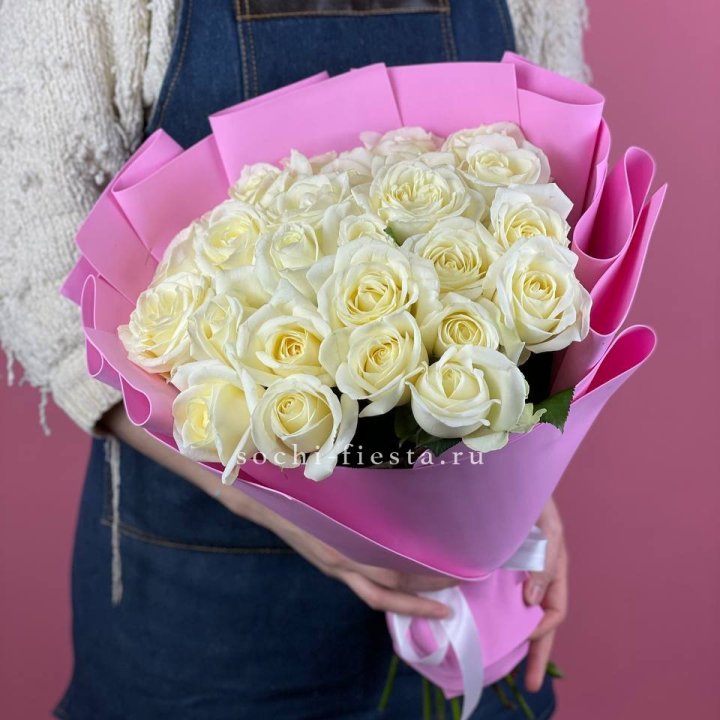 25 белых роз в Грозные