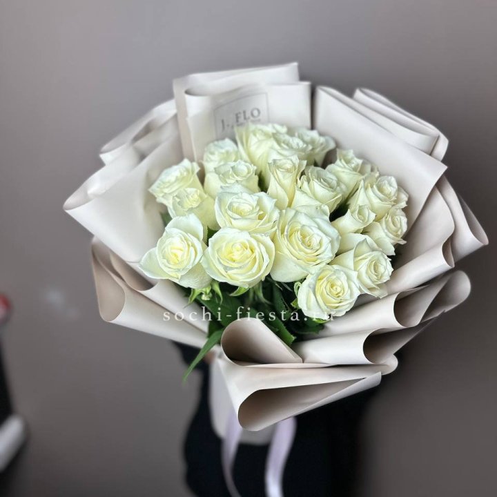 19 белых роз  в Грозные