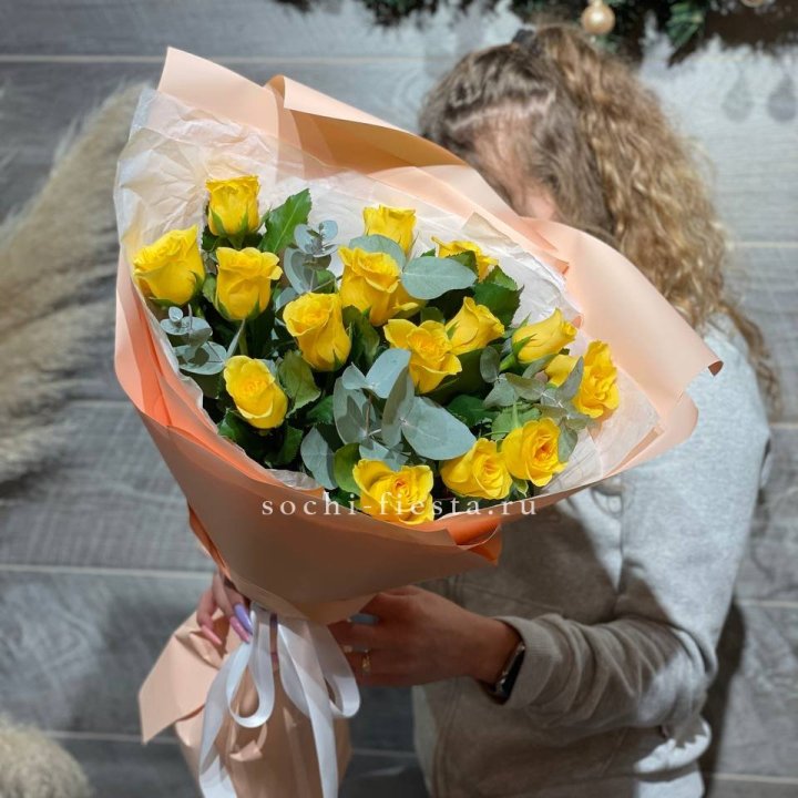 15 желтых роз в Грозные