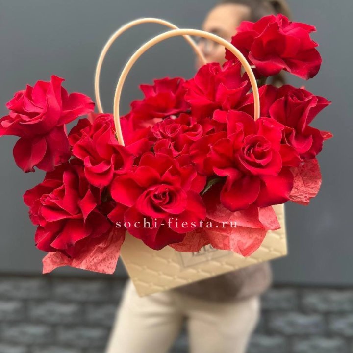 Французские розы в сумочке в Грозные