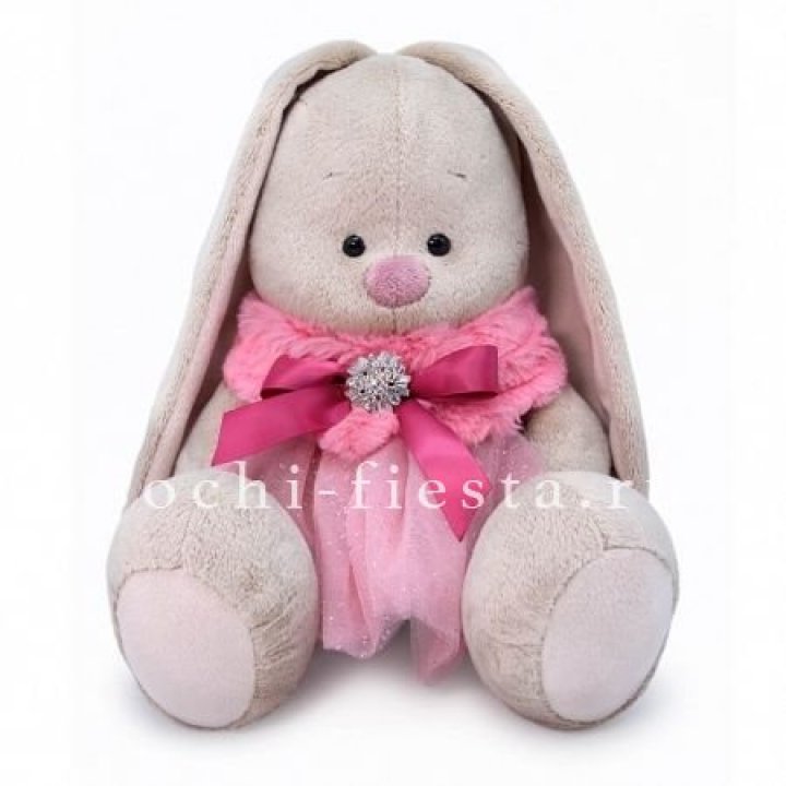 Зайка Ми в розовом платье в Грозные