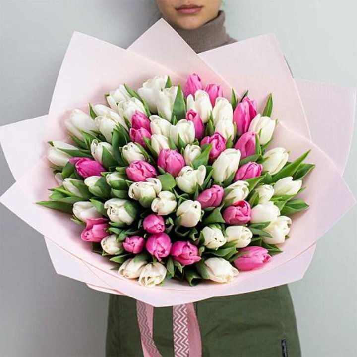 61 бело-розовый тюльпан в Грозные