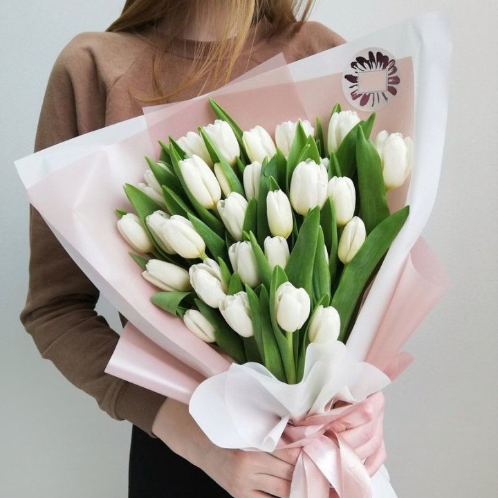 Букет белых тюльпанов "Моника" в Грозные